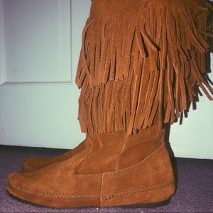 Minnetonka Suede Fringe Boots